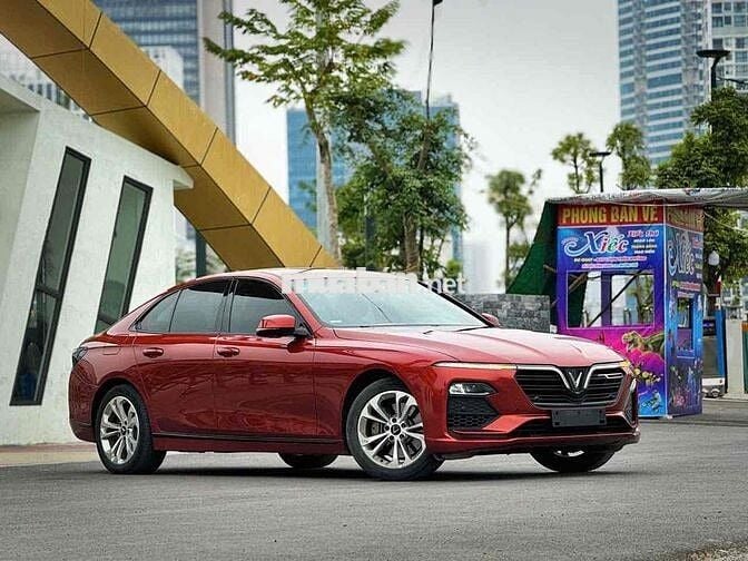 VinFast Lux A2.0 2020 2.0 AT - 90000 km