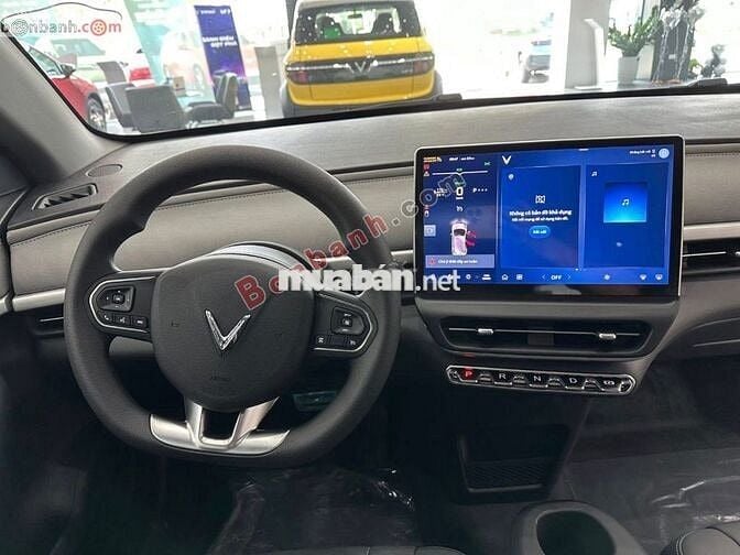 VinFast VF6 Eco 2025