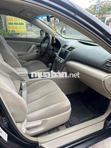 Toyota Camry 2007 XLE 2.4 - 100 km
