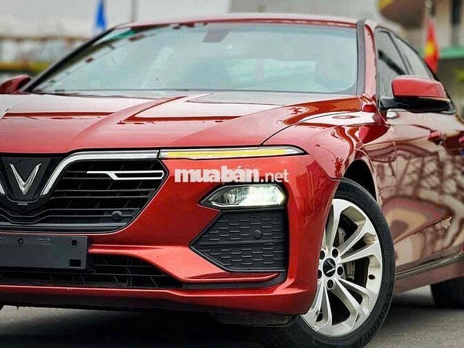 VinFast Lux A2.0 2020 2.0 AT - 90000 km
