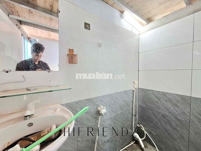 DUPLEX MỚI XÂY - gần ĐH CÔNG THƯƠNG - LÊ TRỌNG TẤN