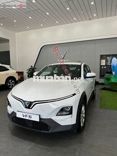 VinFast VF6 Eco 2025