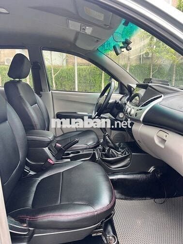 Mitsubishi Triton 2011 GL 2.4 MT 4x4 - 99999 km