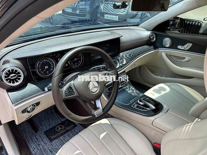 Mercedes Benz E Class 2018 E250 - 70000 km