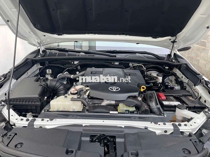 Fortuner Legender 2021, hàng siêu hiếm, 9 ngàn km