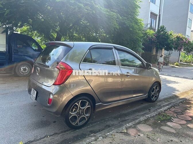 Vợ chồng trẻ + xe Morning = Combo vi vu bất bại! 🚘