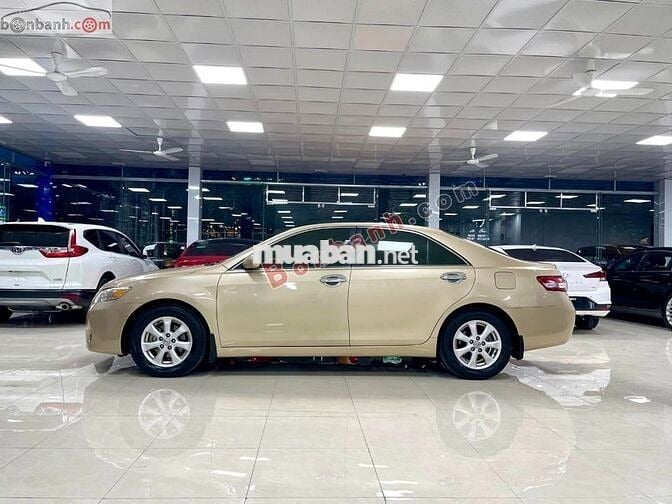Toyota Camry LE 2.5 2010