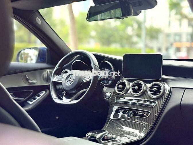 Mercedes Benz C300 AMG 2017 - 37000 km