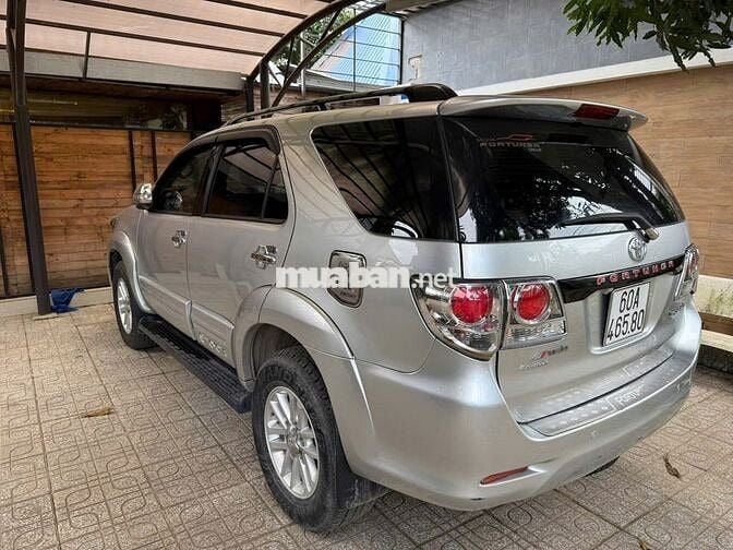 Toyota Fortuner 2015 2.5G 4x2 - 274000 km