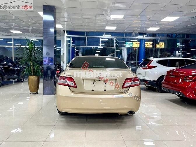 Toyota Camry LE 2.5 2010