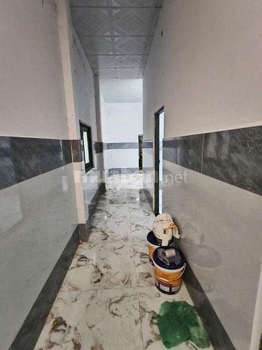 Nhà riêng chính chủ, 2 phòng ngủ, 100% thổ cư, giá 780trieu bao giấy