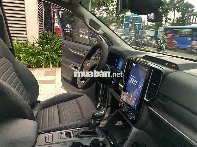 EVEREST SPORT 2023 XE HÃNG ĐI LƯỚT-BANK 70%