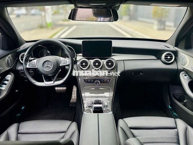 Mercedes Benz C300 AMG 2017 - 37000 km
