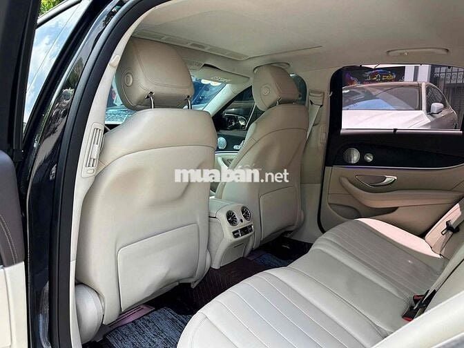 Mercedes Benz E Class 2018 E250 - 70000 km