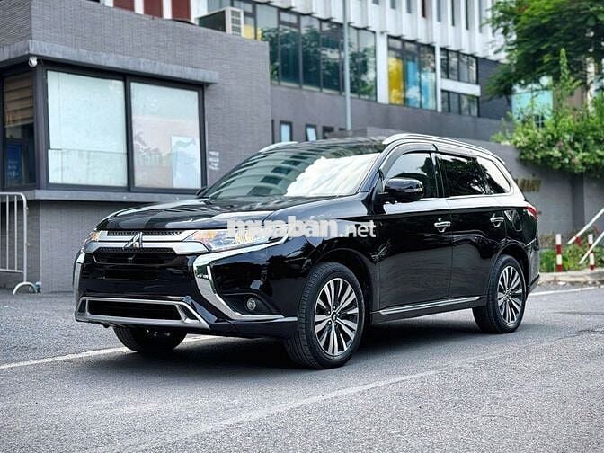 Mitsubishi Outlander 2022 2.0 CVT - 50000 km
