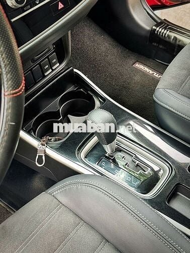 Mitsubishi Outlander 2022 2.0 CVT - 30000 km
