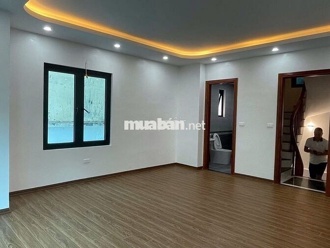 BÁN NHÀ LÔ GÓC – Ô TÔ TRÁNH – 7 TẦNG THANG MÁY – TRUNG TÂM BA ĐÌNH