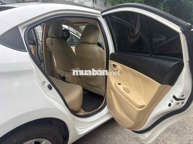 Chính chủ cần bán  Toyota Vios 2018 1.5E