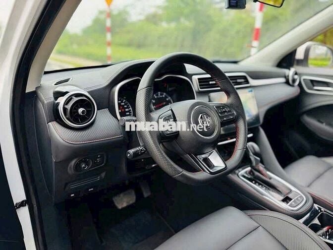 MG MGZS 2025