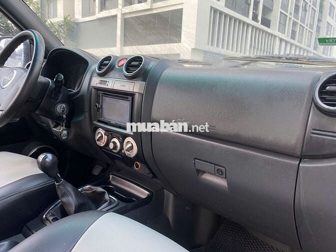 Isuzu Dmax 2011 LS 3.0 4x4 MT - 160000 km