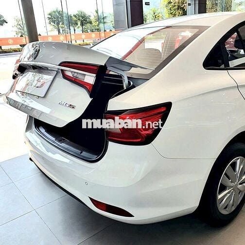 MG MG5 2025