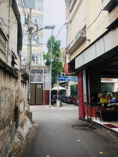 Bán nhà tại 32 Huyền Quang, Phường Tân Định, Quận 1, HCM. DT33.5m2 Giá