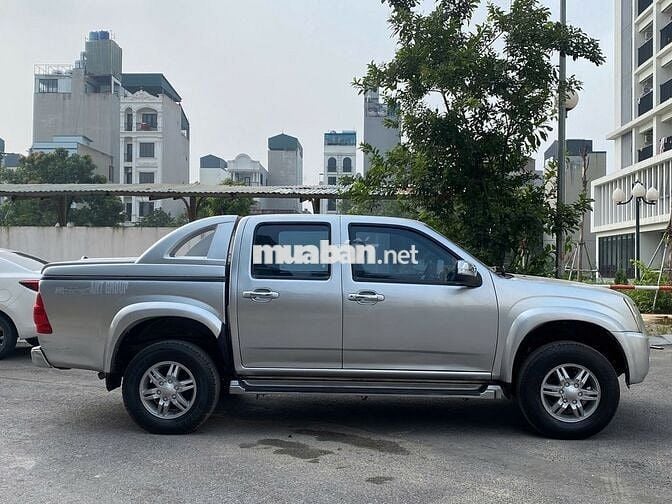 Isuzu Dmax 2011 LS 3.0 4x4 MT - 160000 km