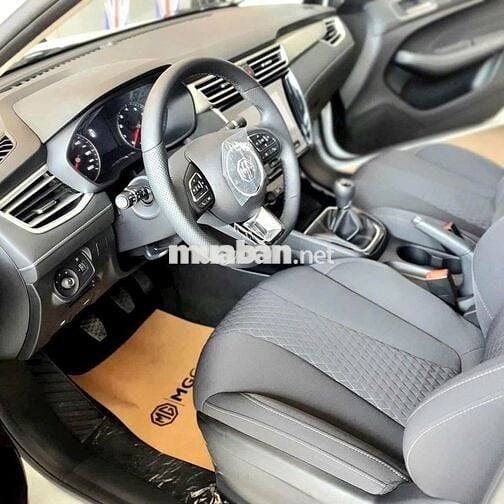 MG MG5 2025