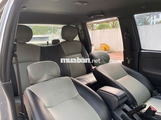 Isuzu Dmax 2011 LS 3.0 4x4 MT - 160000 km