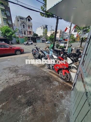 CHO THUÊ VĨA HÈ + SÂN TRONG KINH DOANH - NGAY CƯ XÁ NGÂN HÀNG Q7