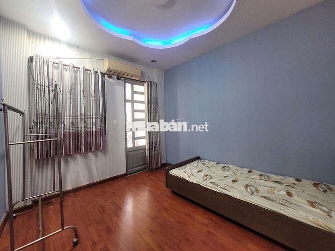 QUẬN 11 - BÁN GẤP ĐỂ ĐI MỸ NHÀ 3PN HẺM 6M THÔNG GIÁ HƠN 5TỶ TL
