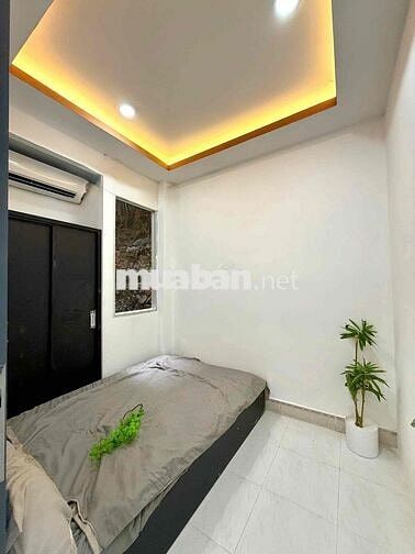 Cho Thuê Căn Hộ 2PN Ban Công Ngay Ngã Tư Hàng Xanh ,Gần VLU CS3,Hutech