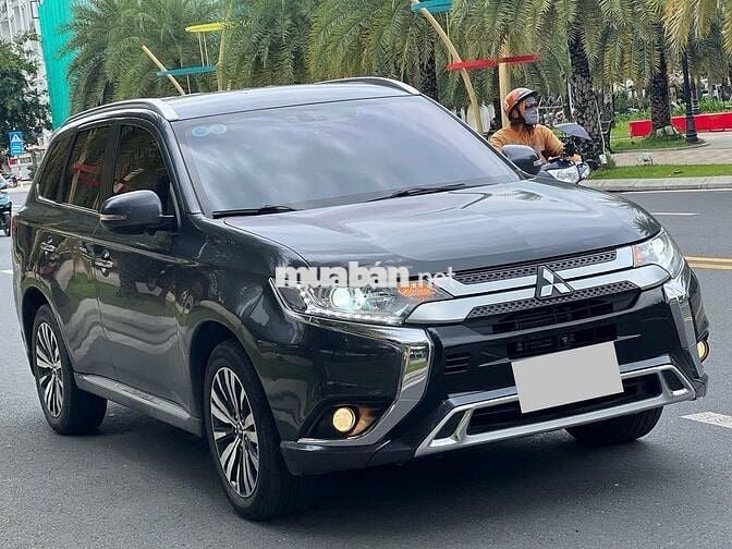 Mitsubishi Outlander 2023 2.0 CVT lướt chính hãng