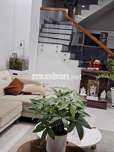 nhà xây ở nhưng chuyển chỗ làm cần bán