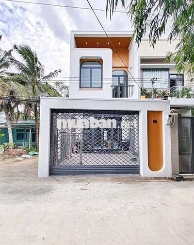NHÀ TRỆT LẦU ĐẸP + SÂN ĐẬU Ô TÔ - GẦN ĐH TÂY ĐÔ