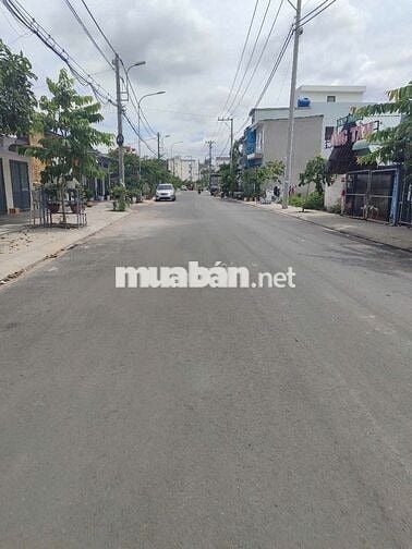 Lô đất nằm ngày Chợ Long Thượng, Cần Giuộc. 575tr/145m2. SHR/Thổ 100%