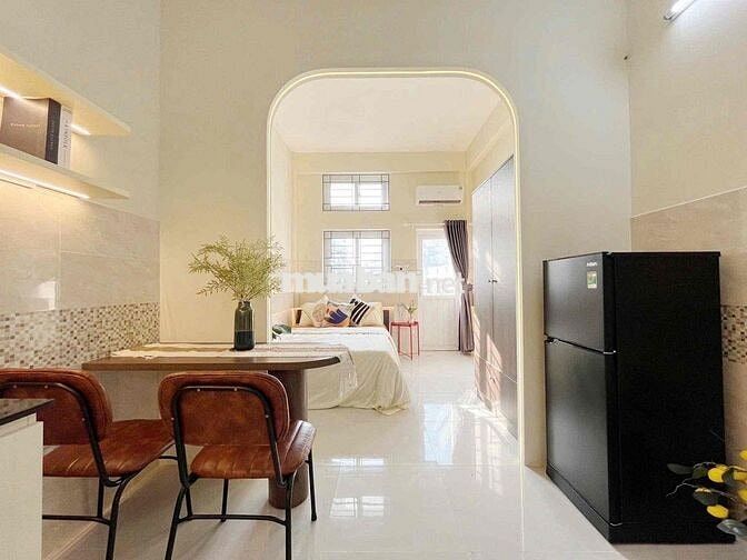STUDIO BAN CÔNG 35M2 ĐẸP MÊ LI - NGAY TOÀ NHÀ VIETTLE