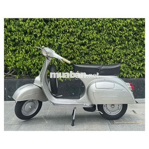 Vespa cổ Sprint 150 dọn mới nguyên con, xe nhập Ý