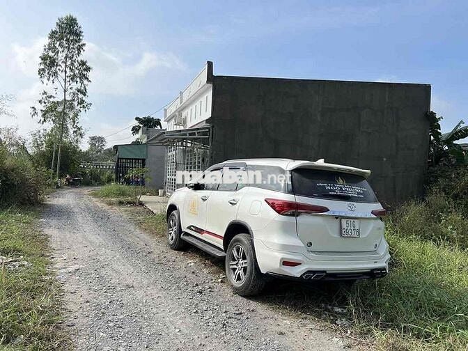 Lô đất thổ cư 66m2 đường đá xanh 7m giáp TT Đức Hoà Giá 550triệu