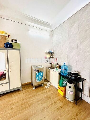 PHÒNG CHÍNH CHỦ -FULL NT -BANCON - 40M2 - FULL NT - D1- GẦN HÀNG XANH