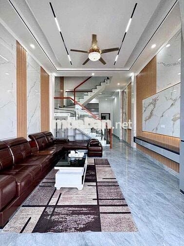 BÁN NHÀ 1 TRỆT 1 LẦU  NGAY UBND PHƯỜNG TÂN VAN