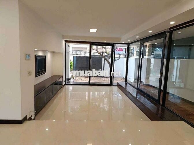 CHO THUÊ NHÀ BIỆT THỰ 10X20 5PN