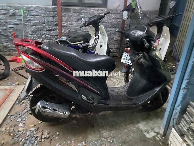 victoria gác chân bấm đời cuối êm zin