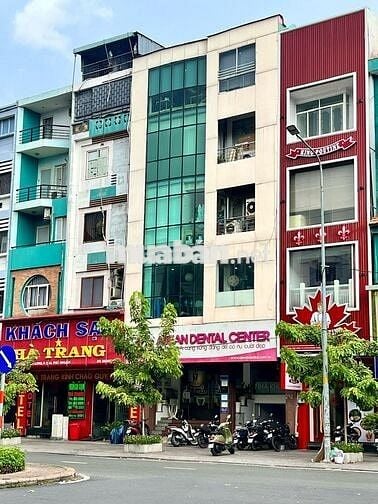 CHO THUÊ NHÀ MẶT TIỀN PHỐ ẨM THỰC PHAN XÍCH LONG. DT 8x16m. Giá $7000