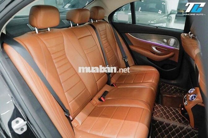 Mercedes E300 AMG sx2019 odo 38k km biển SG 1 chủ