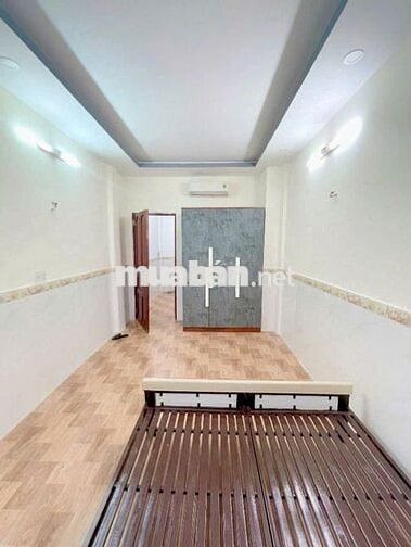 Nhà Nguyên Căn 3PN  Đường Hoàng Diệu, Phường 9, Quận 4