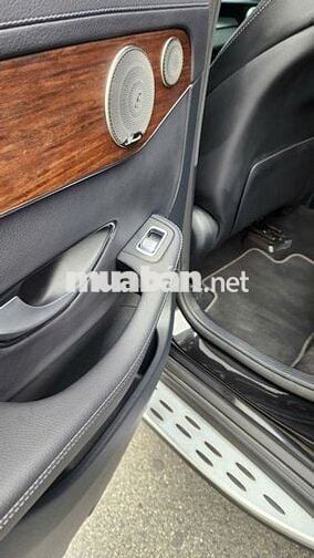 GLC200 4MATIC bản V1 sx 2022
