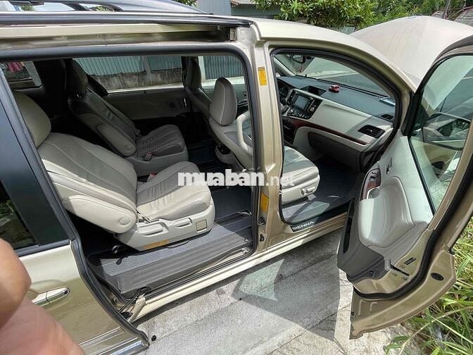 Bán TOYOTA SIENNA SX- 2013 - bản LIMITED 4WD