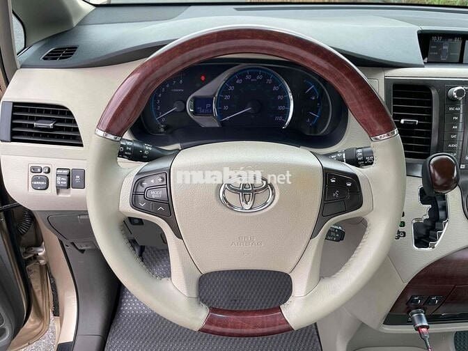 Bán TOYOTA SIENNA SX- 2013 - bản LIMITED 4WD