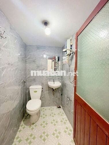 Nhà Nguyên Căn 3PN  Đường Hoàng Diệu, Phường 9, Quận 4